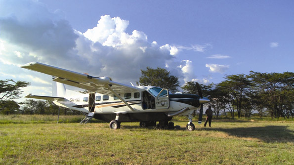 Gorilla tracking by flight from Entebbe to Bwindi, flying form Entebbe to Bwindi, cheap Bwindi flights